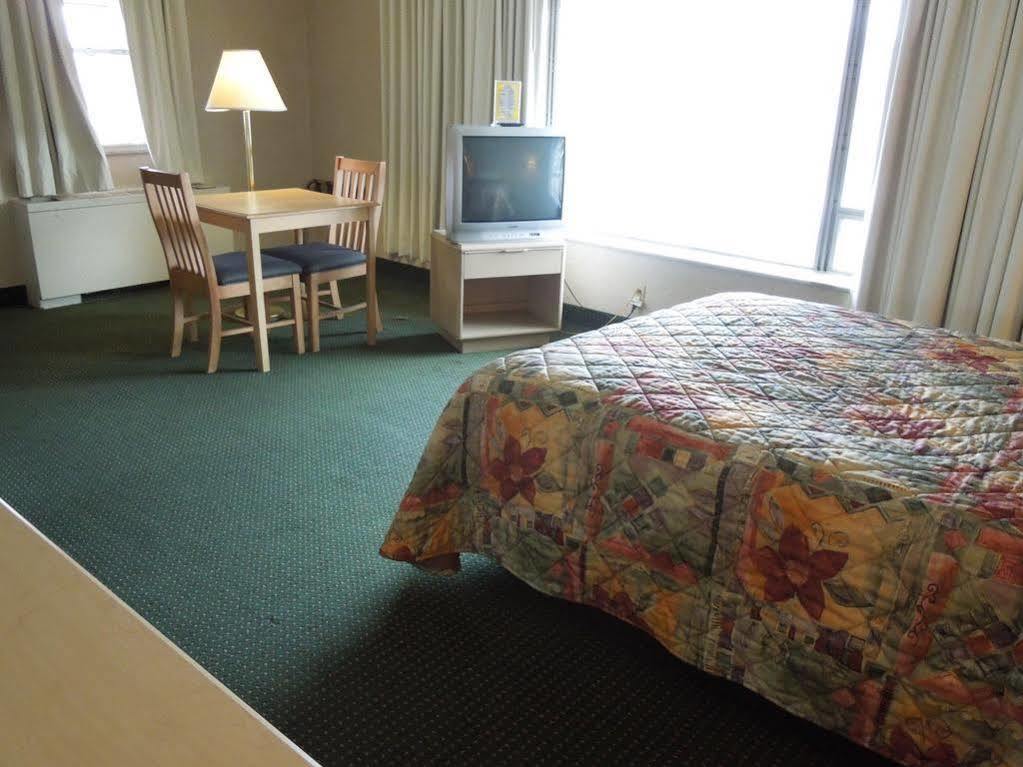 Days Inn By Wyndham Arlington/Washington Dc Exterior foto