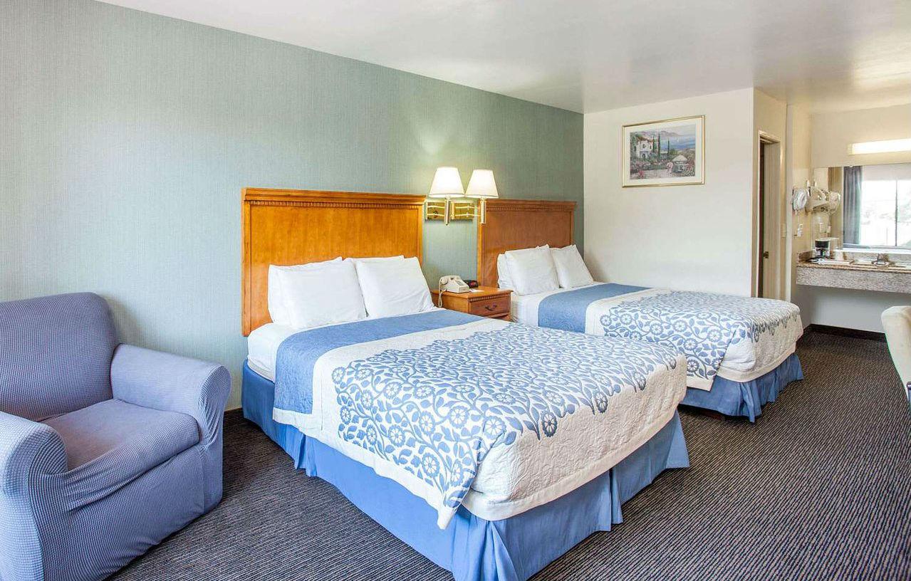 Days Inn By Wyndham Arlington/Washington Dc Exterior foto